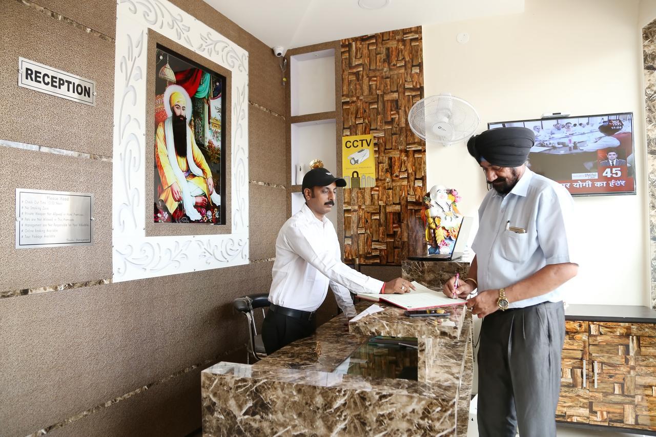 Hotel Chohan Residency Amritsar Buitenkant foto